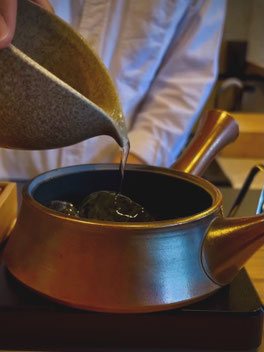 日本茶（EAT IN）— 希少な茶葉を使った極上の日本茶 / Premium Japanese tea with paired sweets